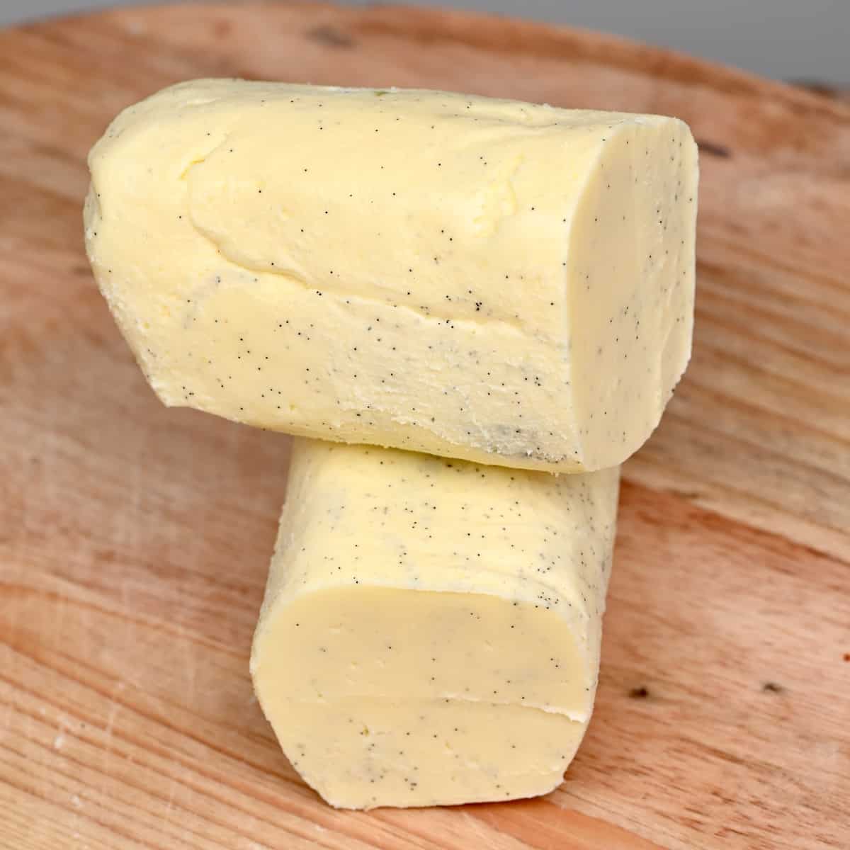 Easy Homemade Vanilla Butter: Just 2 Ingredients, Ready in Minutes